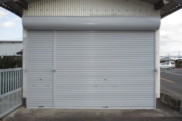 倉庫シャッター